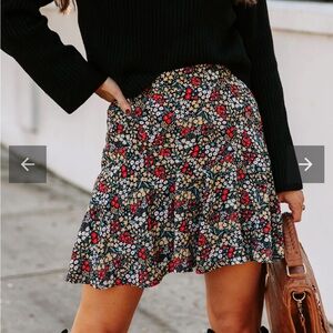 Floral mini skirt